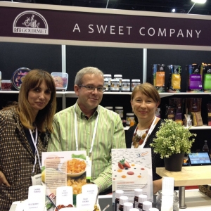 Love this picture, from the #IFT15, of our fabulous manufacturers. Francisco from Luker Official and  Natalia and Federica from Cesarin SpA. Great show!